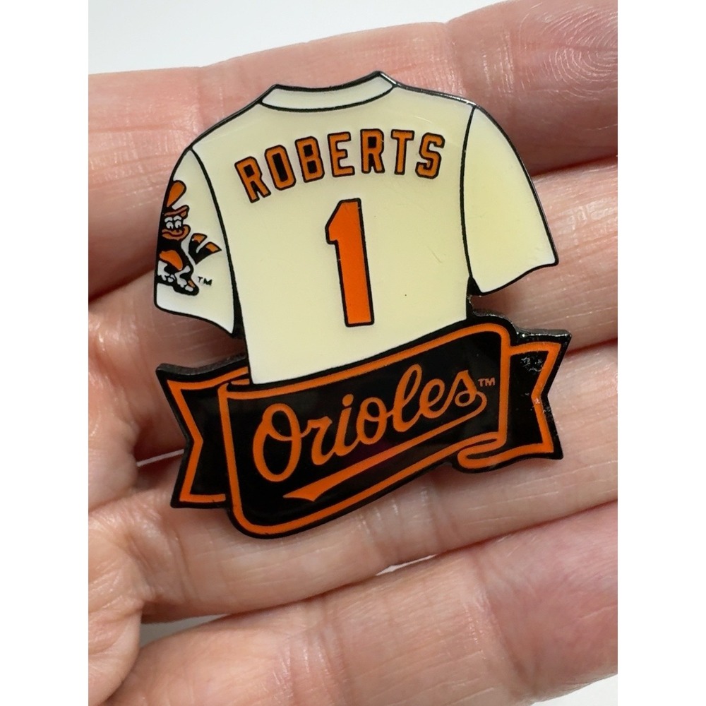 Baltimore Orioles Brian Roberts 1 Jersey Enamel Pin 2003 MLB Collectible